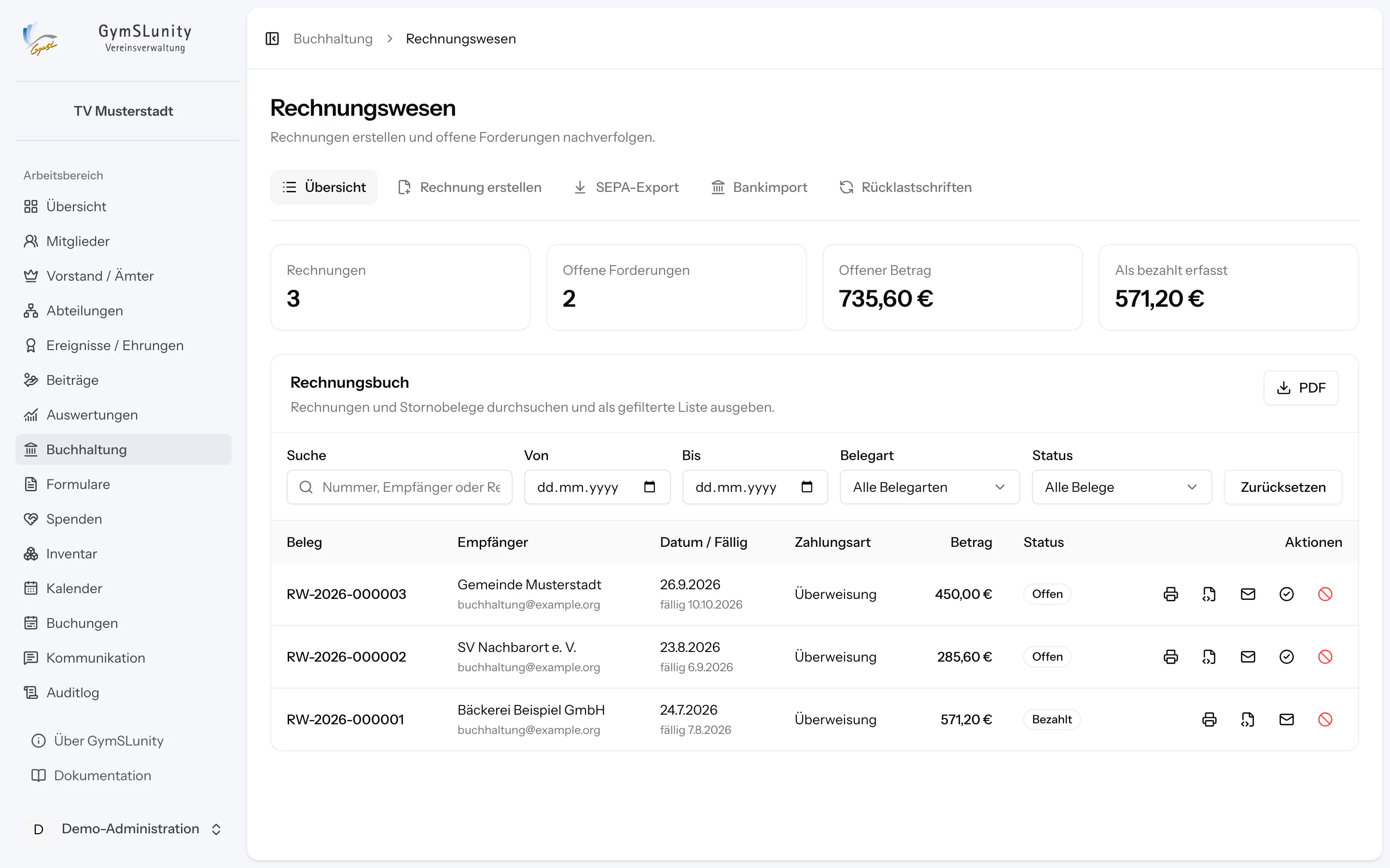 Rechnungsbuch der Buchhaltung mit Rechnungen und Zahlungsstatus